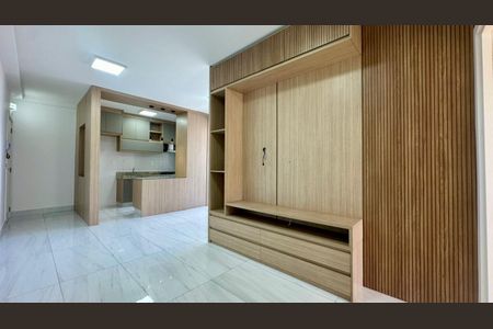 Sala  de apartamento para alugar com 3 quartos, 80m² em Sagrada Família, Belo Horizonte