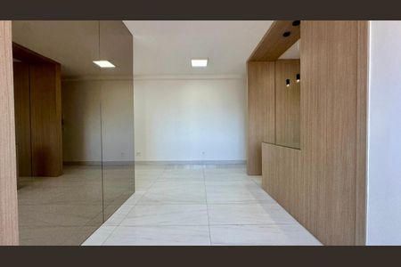 Sala  de apartamento para alugar com 3 quartos, 80m² em Sagrada Família, Belo Horizonte