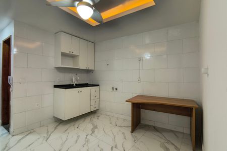 Sala/Cozinha de kitnet/studio para alugar com 1 quarto, 35m² em Anil, Rio de Janeiro