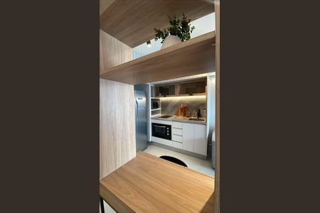 Cozinha de apartamento para alugar com 1 quarto, 32m² em Pinheiros, São Paulo