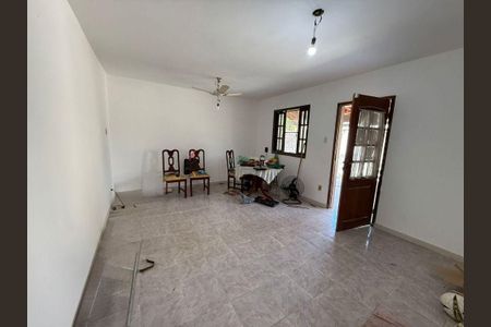 Casa à venda com 2 quartos, 113m² em Serra Grande, Niterói