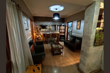 Apartamento à venda com 3 quartos, 105m² em Caiçaras, Belo Horizonte