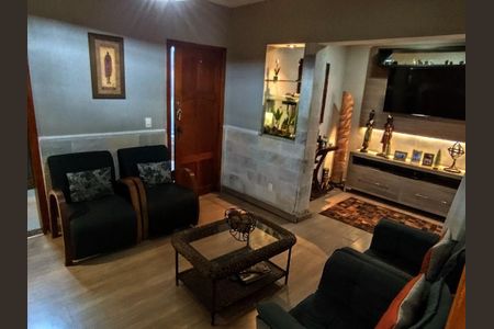 Apartamento à venda com 3 quartos, 105m² em Caiçaras, Belo Horizonte