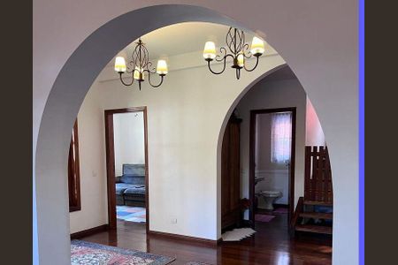 Casa à venda com 4 quartos, 350m² em Residencial Dez (Alphaville), Santana de Parnaíba