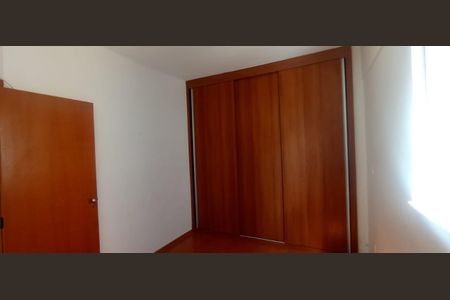 Apartamento à venda com 3 quartos, 75m² em Estoril, Belo Horizonte