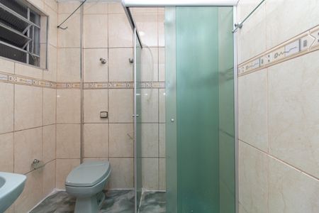 Studio - Banheiro de kitnet/studio para alugar com 0 quarto, 23m² em Liberdade, São Paulo