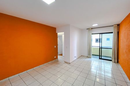 Sala de apartamento para alugar com 3 quartos, 70m² em Aclimação, São Paulo