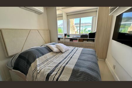 Apartamento à venda com 181m², 3 quartos e 2 vagas Apartamento à venda com 181m², 3 quartos e 2 vagasQuarto 3