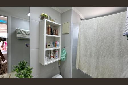 Apartamento à venda com 181m², 3 quartos e 2 vagas Apartamento à venda com 181m², 3 quartos e 2 vagasBanheiro quarto 2
