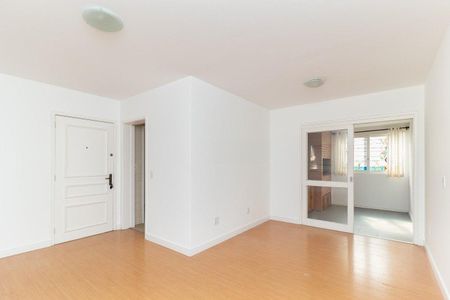 Apartamento para alugar com 2 quartos, 80m² em Azenha, Porto Alegre