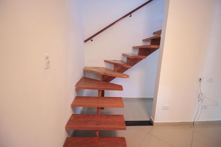 Casa à venda com 2 quartos, 70m² em Vila Bertioga, São Paulo