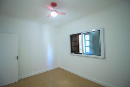 Casa à venda com 2 quartos, 70m² em Vila Bertioga, São Paulo