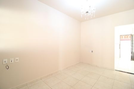 Sala de casa para alugar com 4 quartos, 150m² em Jardim Holanda, Uberlândia