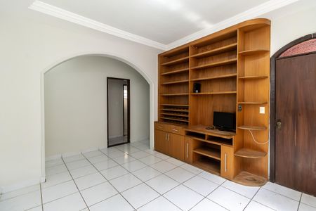 Sala 2 de casa para alugar com 3 quartos, 150m² em Etelvina Carneiro, Belo Horizonte