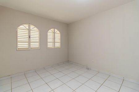 Quarto 1 de casa para alugar com 3 quartos, 150m² em Etelvina Carneiro, Belo Horizonte