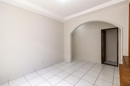 Sala 2 de casa para alugar com 3 quartos, 150m² em Etelvina Carneiro, Belo Horizonte