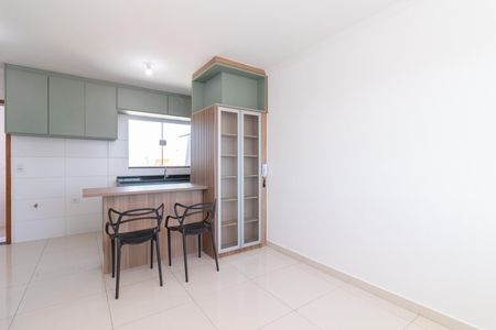 Sala e Cozinha de apartamento à venda com 2 quartos, 45m² em Vila Ré, São Paulo