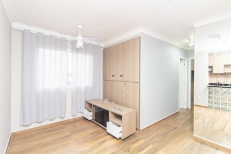 Sala de apartamento para alugar com 2 quartos, 45m² em Jardim Helena, São Paulo