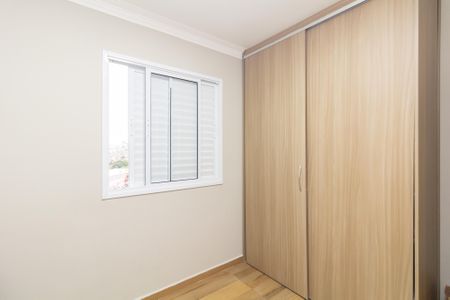Quarto 2 de apartamento para alugar com 2 quartos, 45m² em Jardim Helena, São Paulo