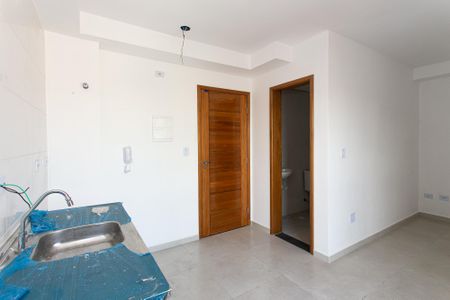 Cozinha de kitnet/studio à venda com 1 quarto, 27m² em Vila Carrão, São Paulo