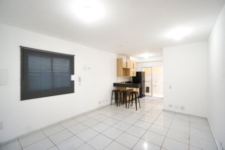 Quarto e sala de apartamento à venda com 1 quarto, 35m² em Vila Granada, São Paulo