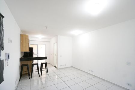 Quarto e sala de apartamento à venda com 1 quarto, 35m² em Vila Granada, São Paulo