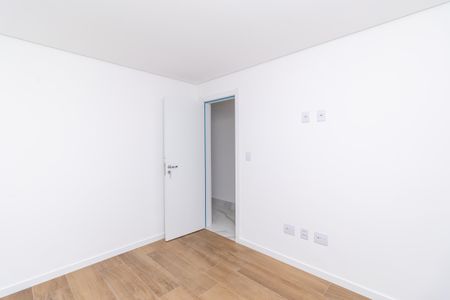 Apartamento à venda com 135m², 4 quartos e 4 vagasQuarto 4