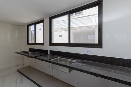 Apartamento à venda com 135m², 4 quartos e 4 vagasCozinha