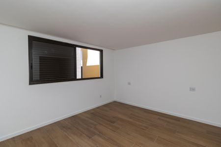 Apartamento à venda com 135m², 4 quartos e 4 vagasQuarto 3