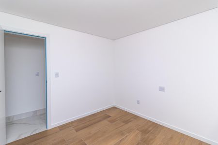 Apartamento à venda com 135m², 4 quartos e 4 vagasQuarto 2