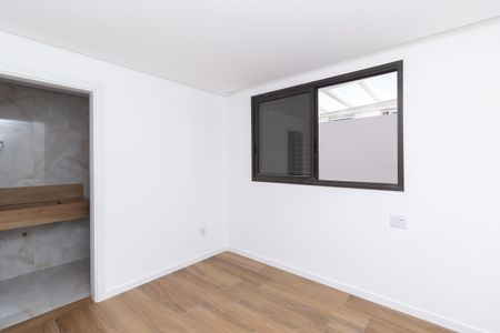 Apartamento à venda com 135m², 4 quartos e 4 vagasQuarto 4