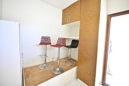 Casa de condomínio para alugar com 400m², 3 quartos e 4 vagas