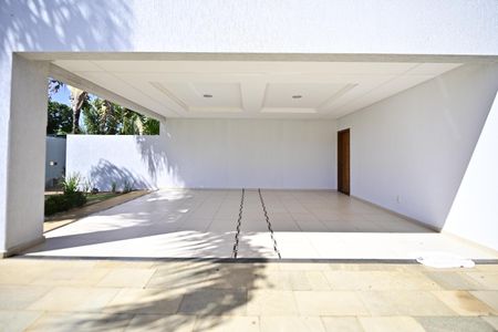 Casa de condomínio para alugar com 400m², 3 quartos e 4 vagas