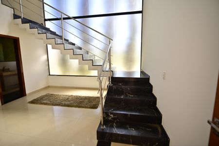 Casa de condomínio para alugar com 400m², 3 quartos e 4 vagas