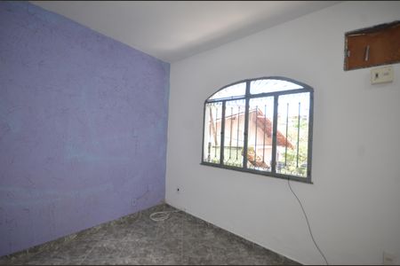 Sala de casa para alugar com 2 quartos, 122m² em Vila Valqueire, Rio de Janeiro