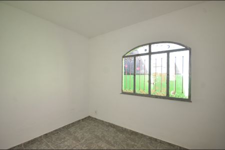 Quarto 1 de casa para alugar com 2 quartos, 122m² em Vila Valqueire, Rio de Janeiro