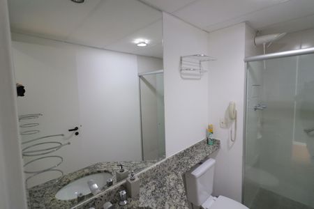 Banheiro de apartamento para alugar com 1 quarto, 32m² em Vila Osasco, Osasco