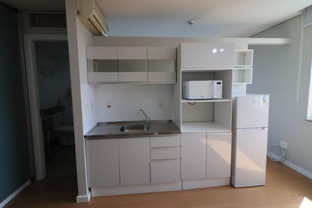 Cozinha de apartamento para alugar com 1 quarto, 32m² em Vila Osasco, Osasco
