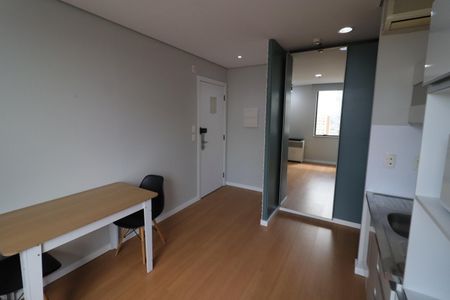 Cozinha de apartamento para alugar com 1 quarto, 32m² em Vila Osasco, Osasco