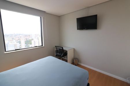 Quarto de apartamento para alugar com 1 quarto, 32m² em Vila Osasco, Osasco