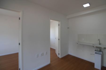 Sala de apartamento para alugar com 2 quartos, 34m² em Jardim Monte Kemel, São Paulo
