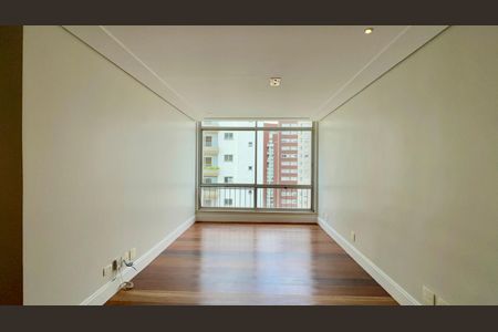 Sala de apartamento para alugar com 3 quartos, 208m² em Paraíso, São Paulo