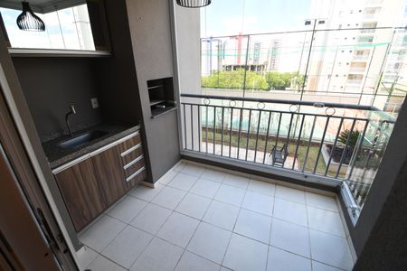 Sala - Sacada de apartamento para alugar com 2 quartos, 76m² em Chácara Primavera, Campinas