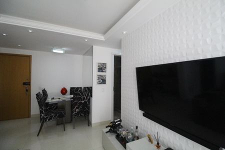Sala de apartamento para alugar com 2 quartos, 57m² em Taquara, Rio de Janeiro
