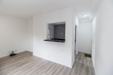 Sala  de apartamento para alugar com 3 quartos, 72m² em Jardim Maria Helena, Barueri
