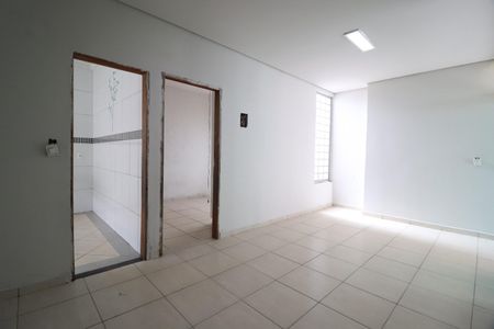 Sala de casa para alugar com 3 quartos, 70m² em Jardim das Palmeiras, Uberlândia