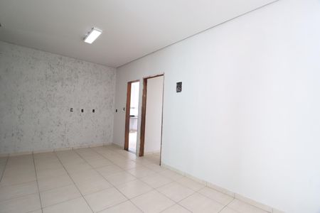 Sala de casa para alugar com 3 quartos, 70m² em Jardim das Palmeiras, Uberlândia
