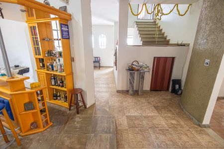 sala de casa à venda com 3 quartos, 376m² em São João Batista, Belo Horizonte