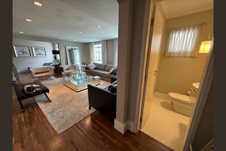 Apartamento à venda com 3 quartos, 167m² em Vila Sofia, São Paulo