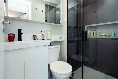 Apartamento para alugar com 38m², 2 quartos e 1 vaga Apartamento para alugar com 38m², 2 quartos e 1 vagaBanheiro